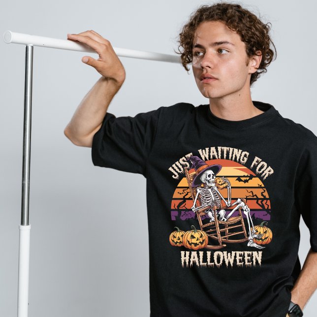 Camiseta Solo esperando a Halloween  (Subido por el creador)