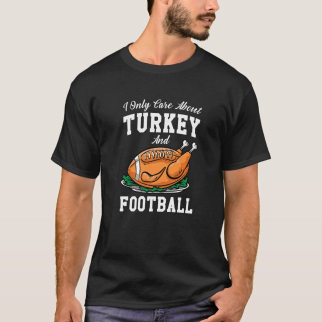 Camiseta Solo Me Importa Comer Turquía Y Ver Fútbol Que (Anverso)