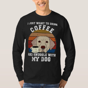 Camiseta Solo Quiero Beber Café Y Acurrucarme Con Mi Oda