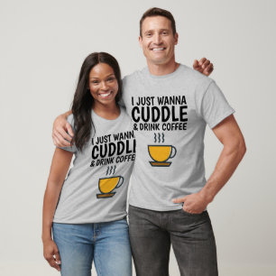 CAMISETA SOLO QUIERO CÓDTELES Y CAFÉ BEBIDO