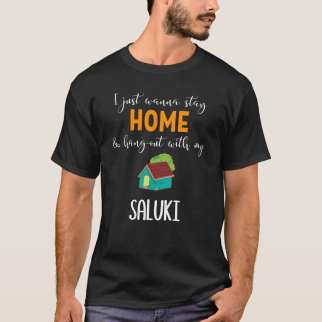 Camiseta Solo Quiero Quedarme En Casa Y Agarrarme Con Mi Sa (Anverso)