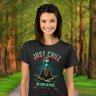 Camiseta Sólo Relájate, Venimos en Paz