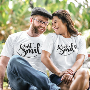 Camiseta Sólo sonríe