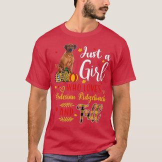 Camiseta Solo Un Chica Que Ama El Regreso Rhodesiano Y Cae