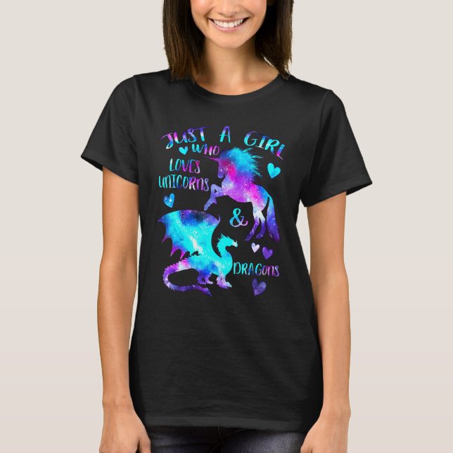 Camiseta Solo Un Chica Que Ama Los Dragones Y La Fantasía D (Anverso)