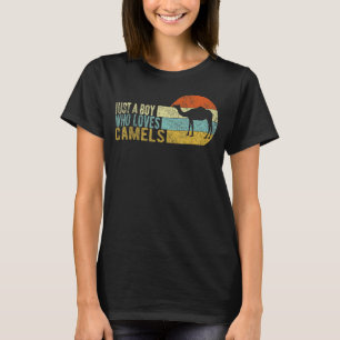 Camiseta Solo un chico que ama a los camellos retro
