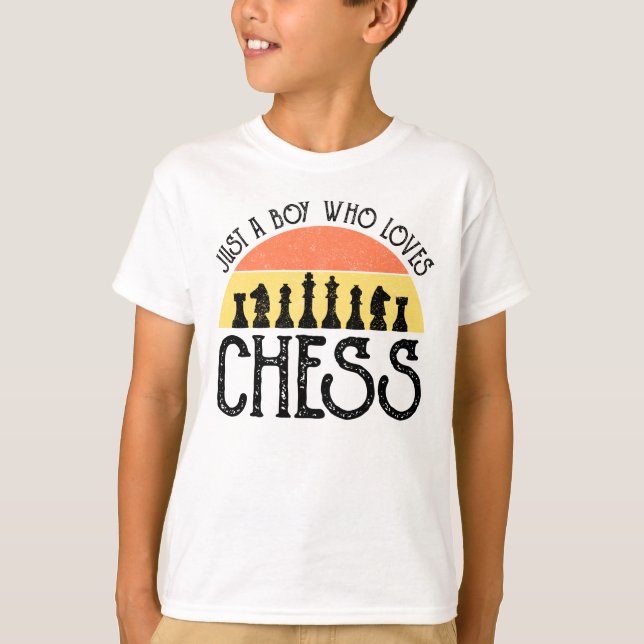 Camiseta Solo un chico que ama el ajedrez (Anverso)