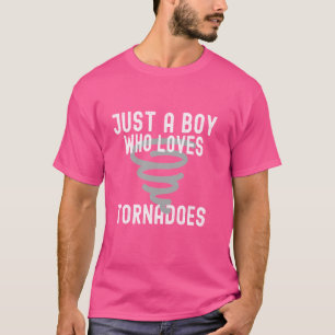 Camiseta Solo Un Niño Que Ama A Tornadoes Sobreviviente De