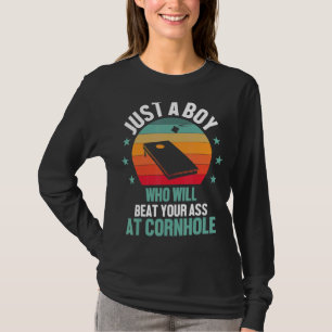 Camiseta Solo Un Niño Que Juega A Cornhole Bean Bag Toss