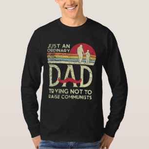 Camiseta Sólo Un Padre Común Y Corriente Tratando De No Cri
