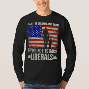 Camiseta Solo Un Padre Regular Intenta No Criar A Los Liber