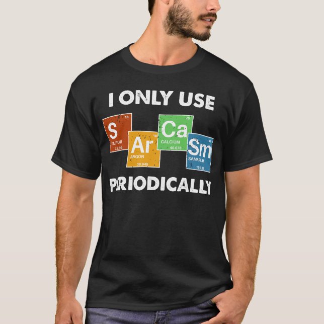 Camiseta Sólo Uso Sarcasmo Periódicamente (Anverso)