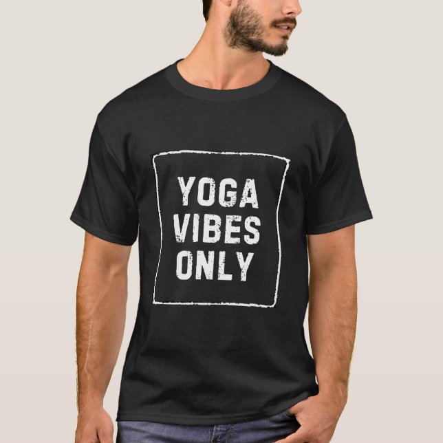 CAMISETA SOLO VIBES DE YOGA (Anverso)