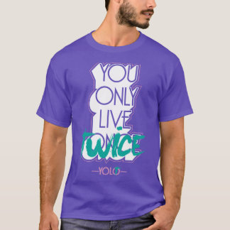 Camiseta Solo Vives Dos Estúpidos Tee Raro Gracioso