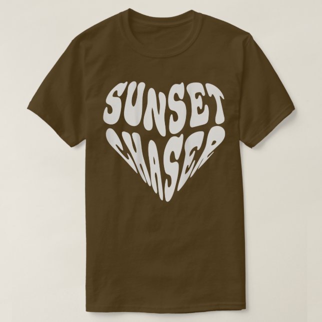 Camiseta Sombrerero de calor de puesta de sol que dice ropa (Diseño del anverso)