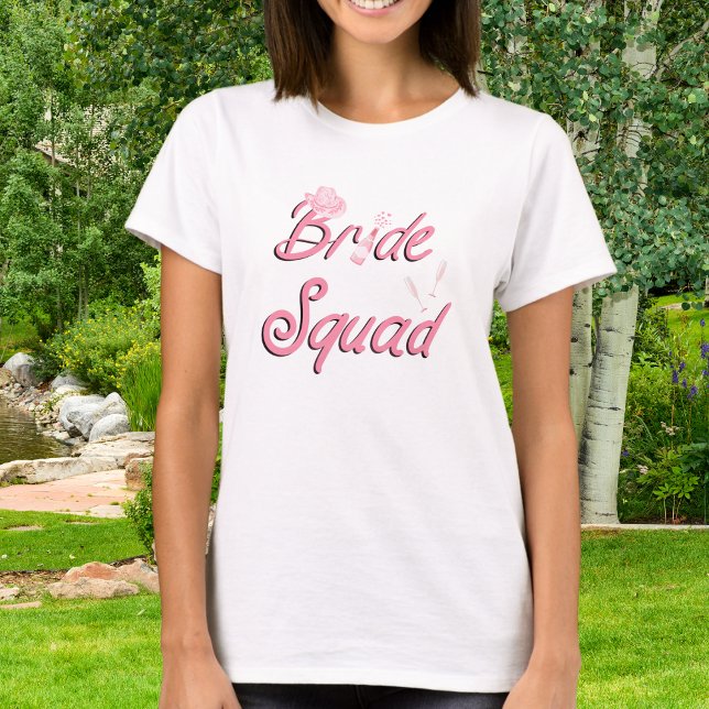 Camiseta Sombrero de vaquero rosa con flores Bride Squad  (Subido por el creador)
