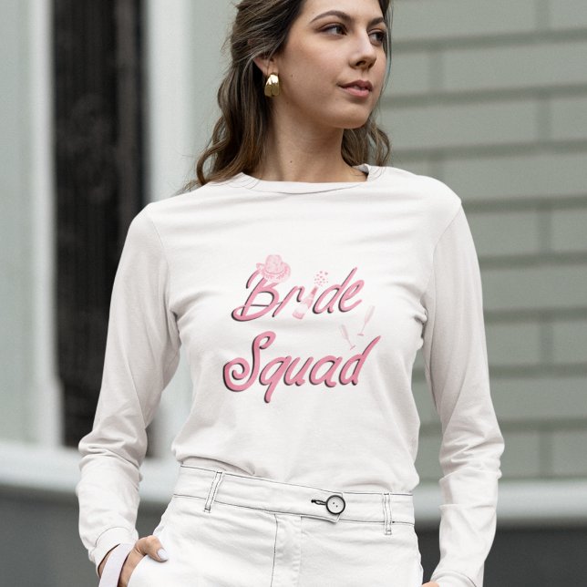 Camiseta Sombrero de vaquero rosa con flores Bride Squad  (Subido por el creador)
