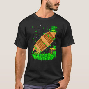 Camiseta Sombrero divertido de duende de trébol Barco de pe