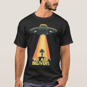 Camiseta Somos creyentes para los extranjeros