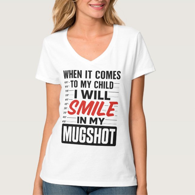 Camiseta Sonreiré en mi mugshot (Anverso)