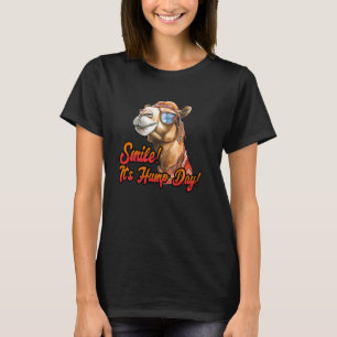 Camiseta Sonríe es el día del camello jorobado miércoles jo