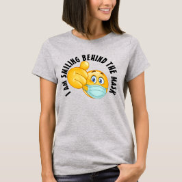 Camiseta Sonriendo detrás de la máscara