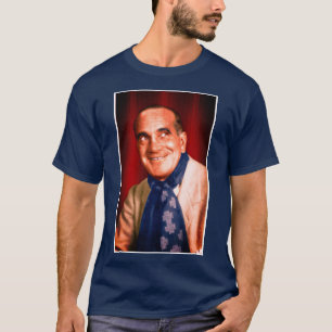 Camiseta sonriente del hombre