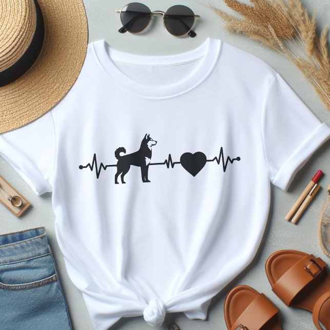 Camiseta Sonrisa de corazón (Heartbeat husky minimalism lovedog)