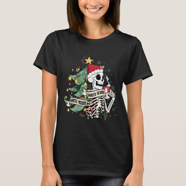 Camiseta Sorta Merry Sorta Scary Skeleton Navidades de niev (Anverso)