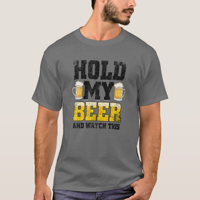 Camiseta Sostén Mi Cerveza Y Mira Esta Difícil Grúa. (Anverso)