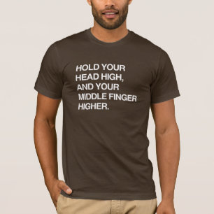 CAMISETA SOSTÉNGASE EL DEDO MEDIO ALTO Y PRINCIPAL MÁS AL