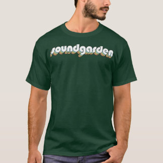 Camiseta Soundgarden Retro Rainbow Typography Style