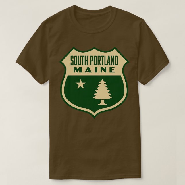 Camiseta South Portland Maine Retro Pine Tree Shield Tan (Diseño del anverso)
