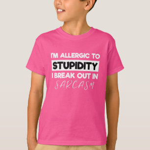 Camiseta Soy alérgico a la estupidez que broto en sarcasmo