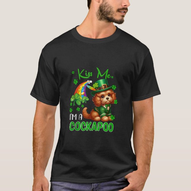 Camiseta Soy Cockapoo Día de San Patricio Shamrock Arcoiris (Anverso)