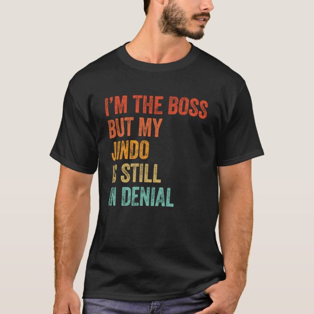 Camiseta Soy el Jefe, pero mi Jindo sigue negando al perro (Anverso)