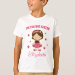 Camiseta Soy la Gran Hermana<br><div class="desc">Personalizar esta linda camiseta de "Soy la Gran Hermana". Cuenta con un bonito chica de brunette con un vestido rosa y flores rosas. Algunos elementos ZenwareDesign</div>