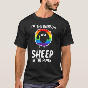 Camiseta Soy la oveja arcoiris en la lluvia gay lgbt famili