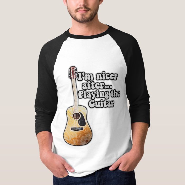 Camiseta Soy más amable después de tocar la guitarra. Motiv (Anverso)