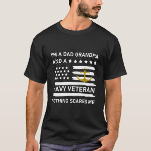 Camiseta Soy un abuelo de papá y un veterano de la marina