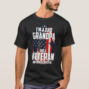 Camiseta Soy un abuelo de papá y un veterano Nada me asusta