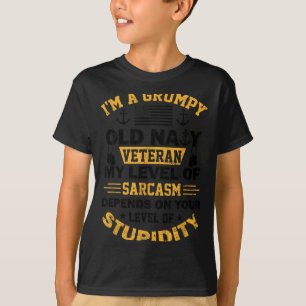 Camiseta Soy un viejo gruñón veterano naval divertido jubil