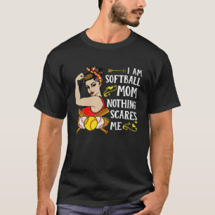 Camiseta Soy Una Madre De Softball La Madre Fuerte Del Rive