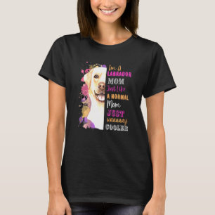 Camiseta Soy una mamá de labrador como una mamá normal solo