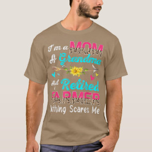 Camiseta Soy una mamá una abuela y un leopardo de granjas j