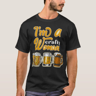 Camiseta Soy una mujer artesana que vitorea alcohol con alc