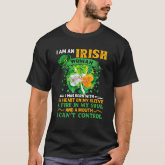 Camiseta Soy Una Mujer Irlandesa Que Nací Con El Corazón So