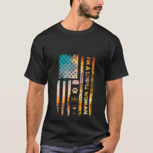 Camiseta Soy una mujer simple acampando vino con chanclas