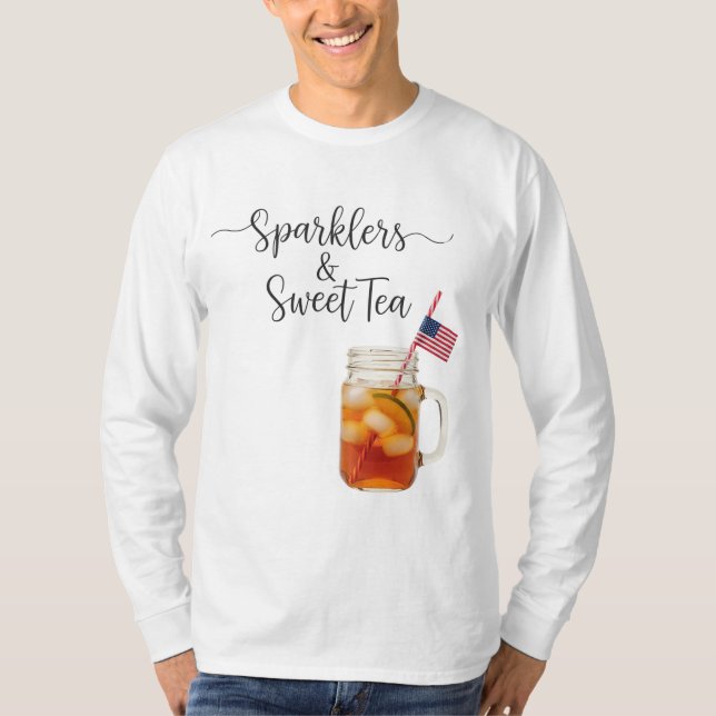Camiseta Sparklers & Sweet Tea: Relaxed 4th of July (Anverso)