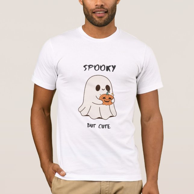 Camiseta Spooky but Cute – Halloween Pastel Ghost Tee 👻💖 (Anverso)